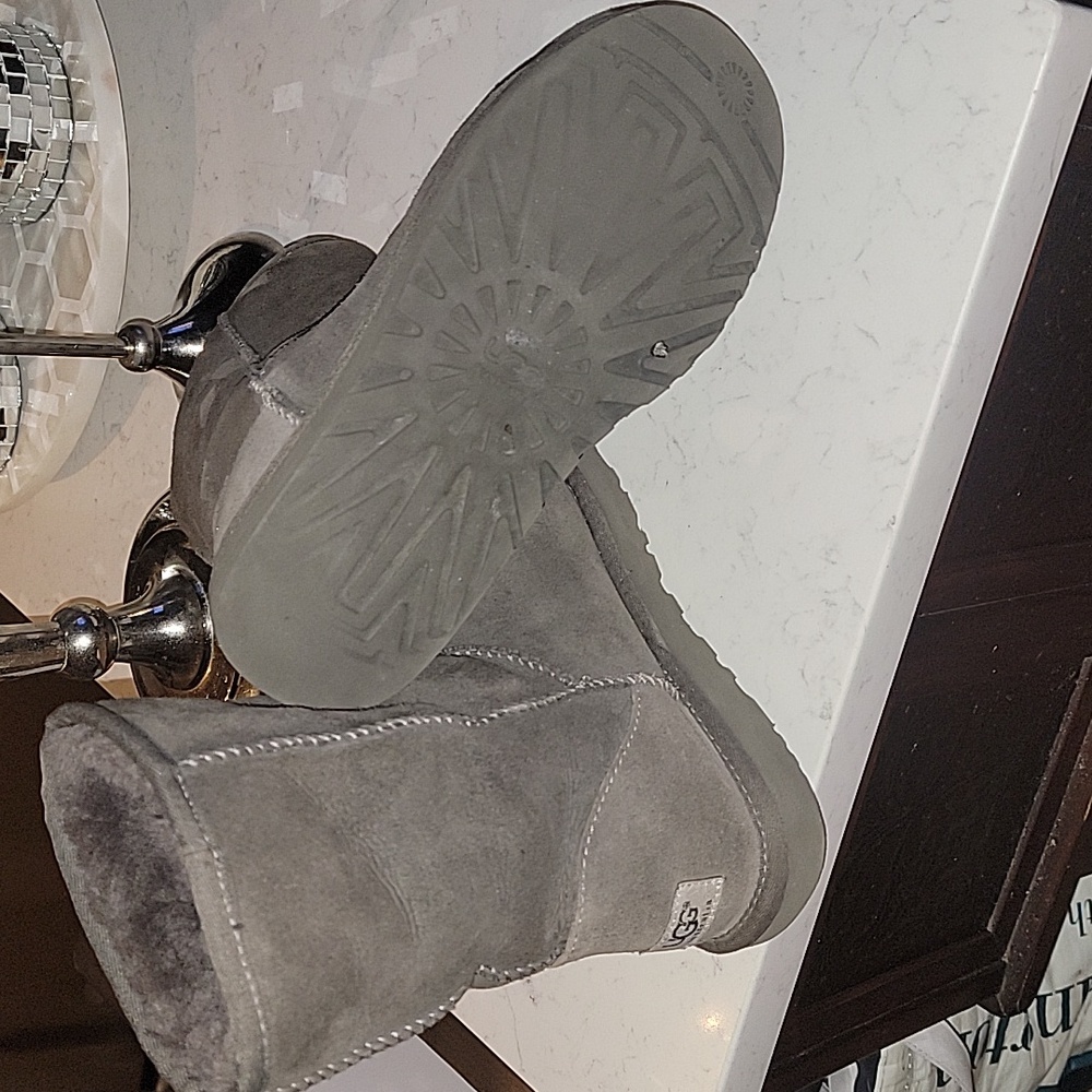 UGG Gray Shearling Boots size usa 7 - Picture 4 of 13